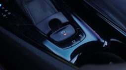 
										2017 TOYOTA CH-R 二手 豪華版 白色 限時出清 特價45.5萬 full									